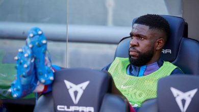 صورة أومتيتي يفاجئ جماهير برشلونة بسبب مستقبله في يناير