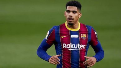 صورة عاجل.. برشلونة يطيح بنجم الدفاع رغم إصابة أراوخو