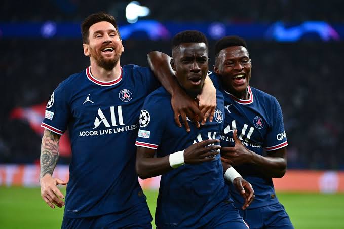 عاجل.. مفاجأة مدوية قبل مواجهة ريال مدريد وباريس سان جيرمان