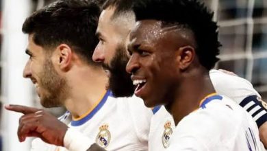 صورة عاجل .. ريال مدريد يبلغ ثلاثي الفريق بالرحيل نهاية الموسم 