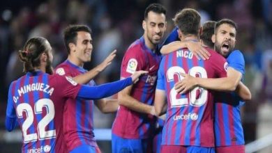 صورة تشافي يحسم الإطاحة بـ «صمام» برشلونة في الصيف