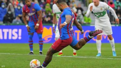 صورة عاجل .. عملاق انجلترا يقترب من خطف أهم لاعب في برشلونة 