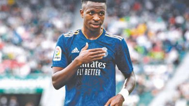 صورة عاجل .. لاعب ريال مدريد السابق يكشف عن مفاجأة مدوية ببطولة فينيسيوس   