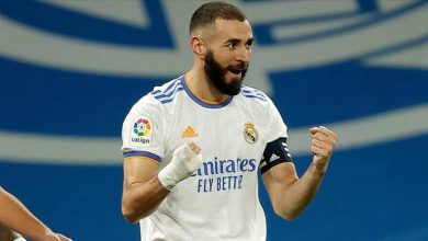 صورة لاعب برشلونة بنزيما مثله الأعلى ويعلنها على الملأ 