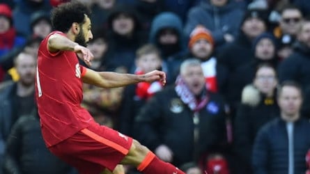 برشلونة ينتظر رد نجم ليفربول للتعاقد معه