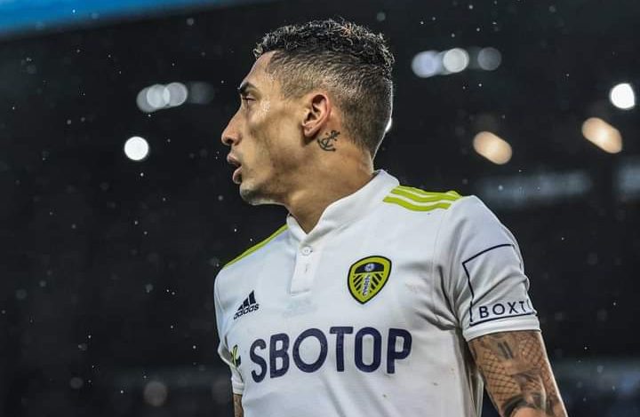 عاجل .. نجم الدوري الانجليزي على أعتاب برشلونة