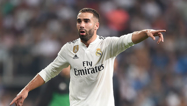 كارفاخال يفاجئ جماهير برشلونة