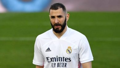 صورة لاعب إسبانيول يستفز بنزيما