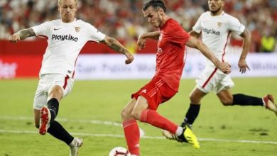 صورة لاعب إشبيلية يتحدى ريال مدريد قبل موقعة الفريقين 