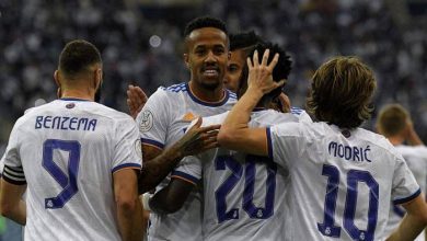 صورة حيرة في ريال مدريد بشأن تجديد عقد لاعبيه 