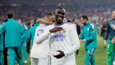 صورة ريال مدريد يفرط في خدمات ميندي بسبب روديغر