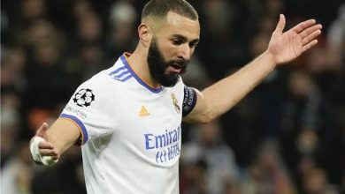 صورة نجم ريال مدريد يقارن نفسه مع بنزيما 