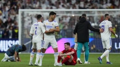 صورة نجم ريال مدريد يوقع لـ فيورنتينا 