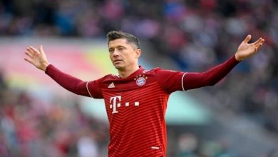 صورة موعد ارتداء ليفاندوفسكي قميص برشلونة 