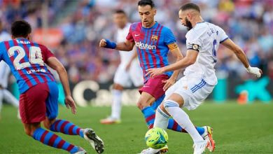 صورة لاعب برشلونة يسخر من ريال مدريد 