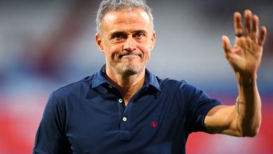 صورة مدرب المنتخب الإسباني يوجه رسالة قاسية لنجم برشلونة 