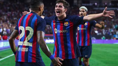 صورة نجم برشلونة يتمسك بالبقاء في الفريق