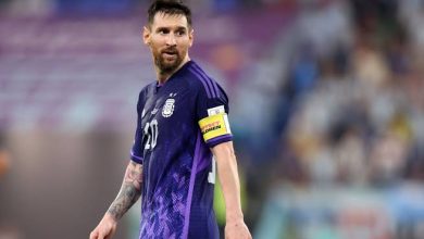 صورة ميسي يصدم كريستيانو رونالدو في كأس العالم 