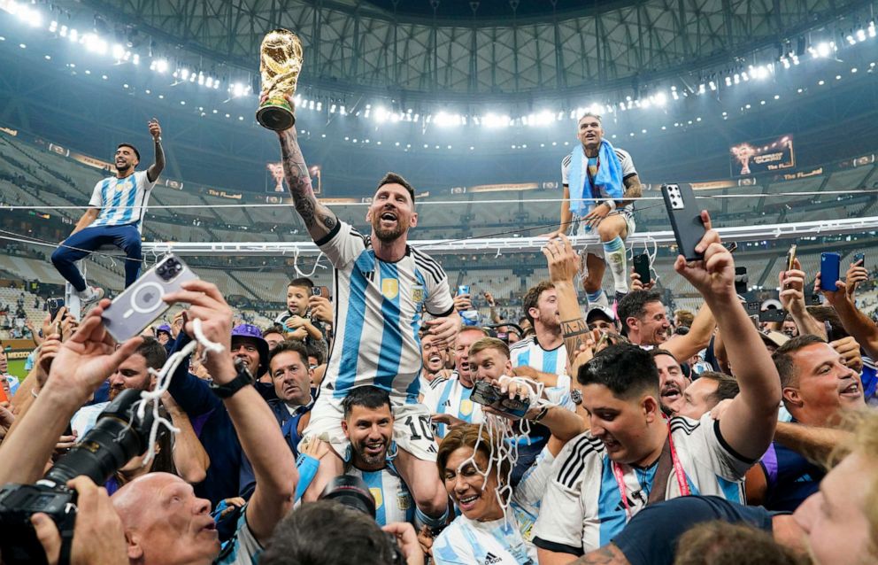 عطلة رسمية في الأرجنتين بعد التتويج بكأس العالم 2022