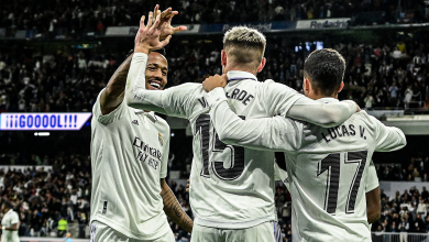صورة ريال مدريد يجمد مفاوضاته مع نجم الفريق لتجديد عقده