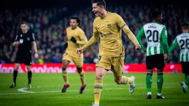 صورة ماذا قالت الصحف الإسبانية بعد تألق برشلونة أمام ريال بيتيس؟   