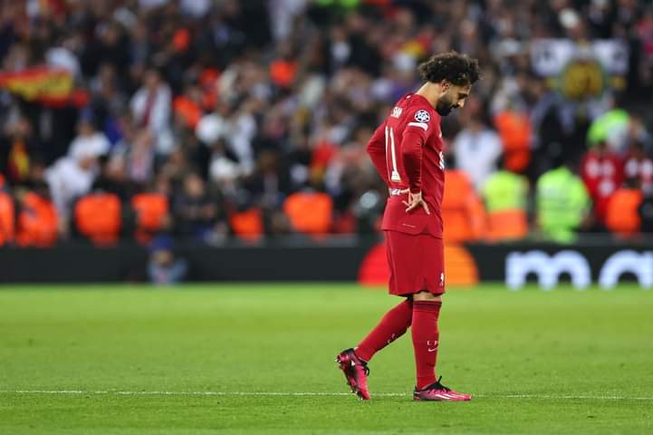 صورة صلاح يصدم ليفربول بقراره المفاجئ عقب السقوط أمام ريال مدريد 