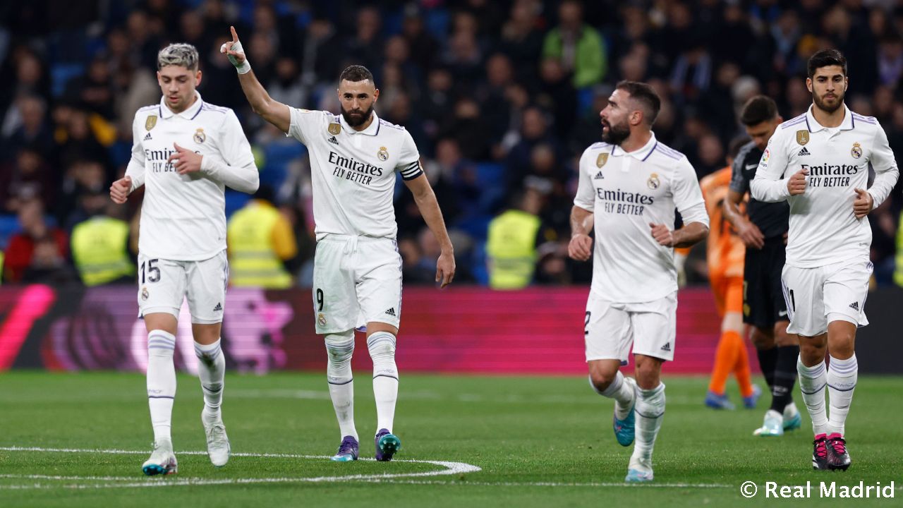 صورة مفاجأة.. نجم وسط ريال مدريد يدق أبواب الدوري الإنجيلزي 