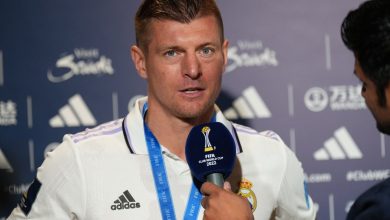 صورة رودريجو يفاجئ توني كروس بعد الفوز بكأس العالم للأندية 