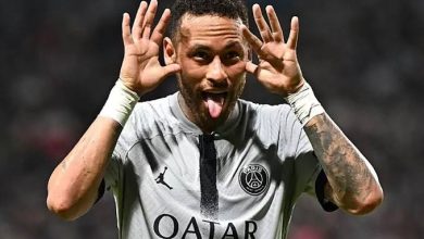 صورة نيمار يُفاجئ ميسي ومبابي قبل مواجهة بايرن ميونخ 