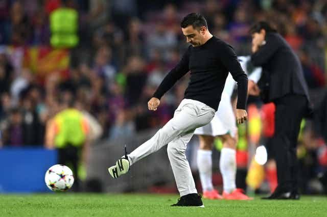صورة ماذا قال تشافي عقب خروج برشلونة من الدوري الأوروبي؟ 