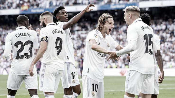 صورة ريال مدريد يزف بشرى سارة لنجم الفريق قبل نهاية الموسم 