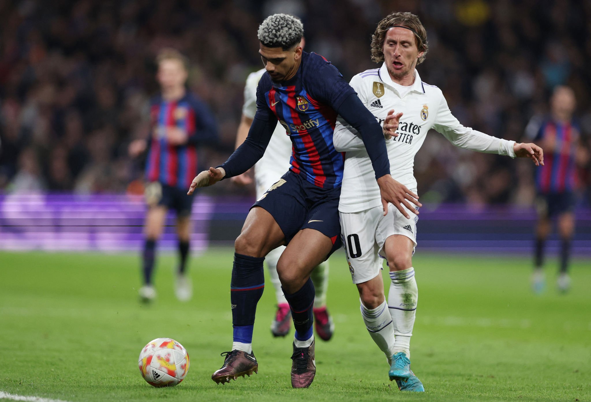 صورة مودريتش يُعلق على خسارة ريال مدريد أمام برشلونة 