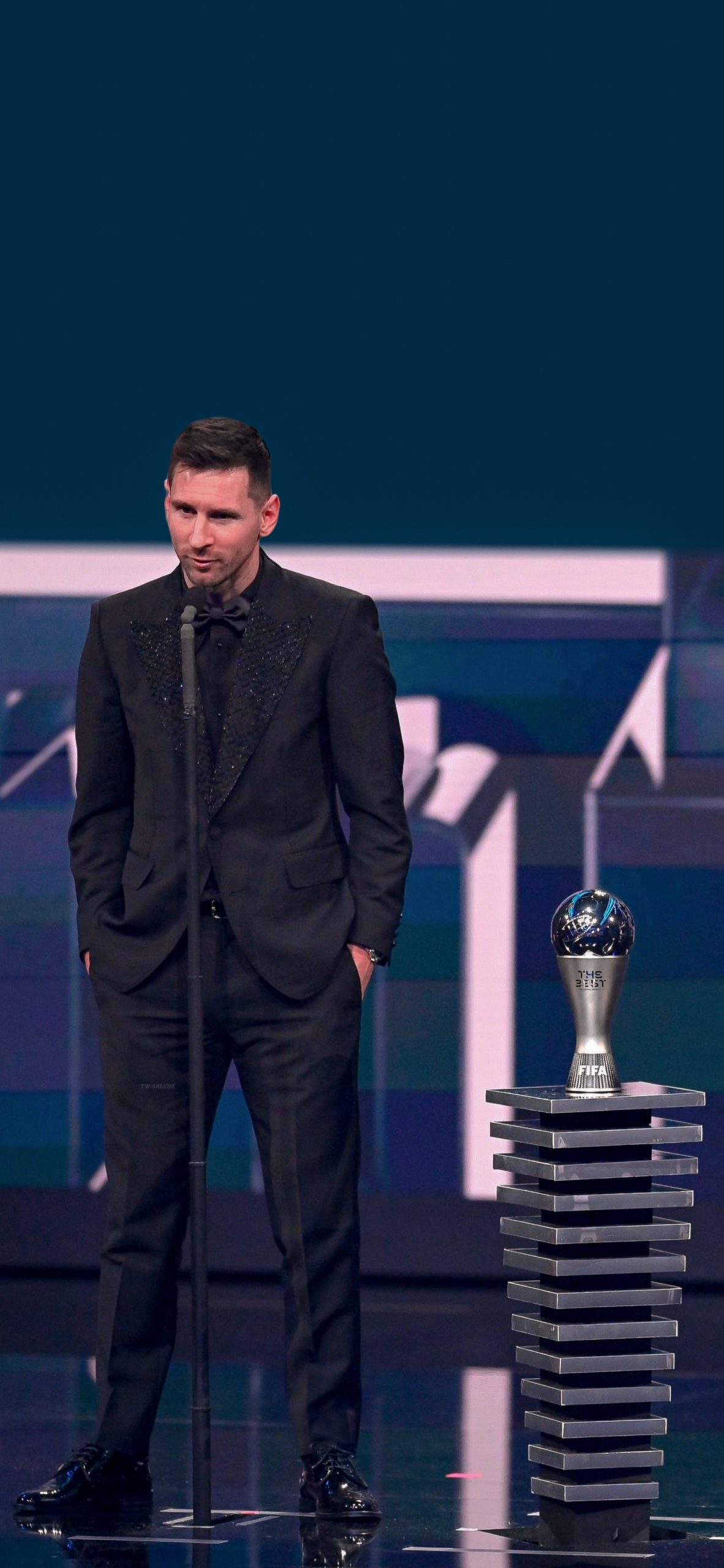 صورة مدرب ريال مدريد يُعلق على فوز ميسي بجائزة ذا بيست