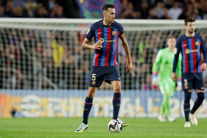 صورة بعد اهتمام النصر.. بوسكيتس يتخذ قرار صادم بشأن مستقبله مع برشلونة