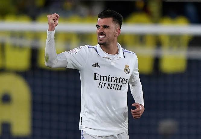 صورة ريال مدريد يضع شرط وحيد لتجديد عقد نجم الفريق 