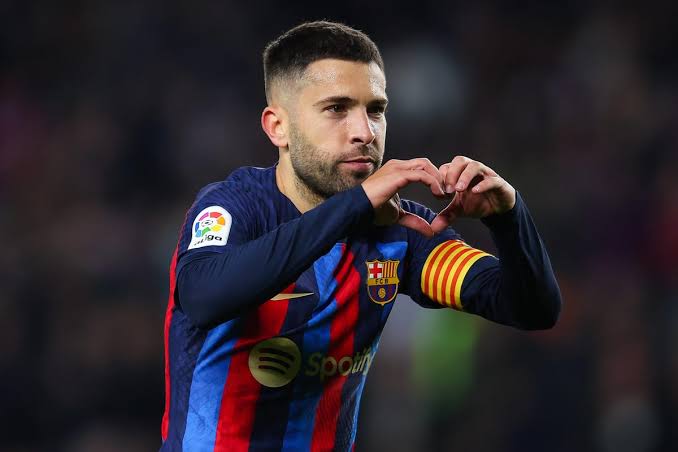 صورة ألبا يكشف عن مستقبله مع برشلونة 