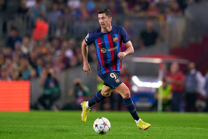صورة برشلونة يستقر على بديل ليفاندوفسكي فى الصيف المقبل 