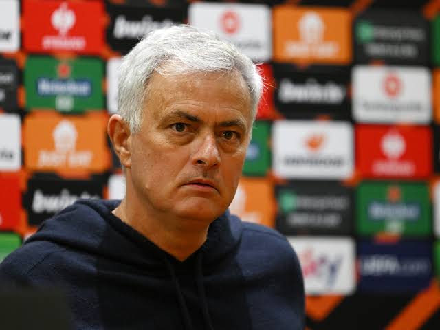 صورة حقيقة اقتراب مورينيو من تدريب ريال مدريد 