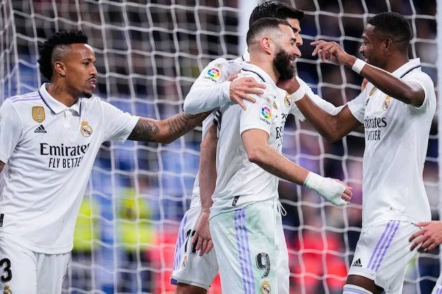 صورة ثنائي ريال مدريد خارج مواجهة إسبانيول.. وشكوك حول جاهزية بنزيما