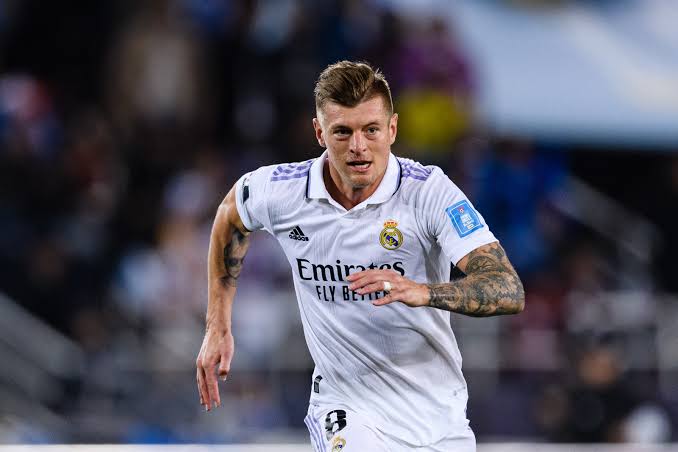 صورة تعرف على قرار كروس النهائي حول مستقبله مع ريال مدريد 