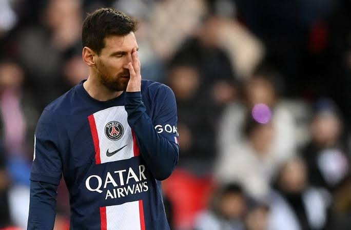 صورة برشلونة يستعد لتقديم عرضه لميسي