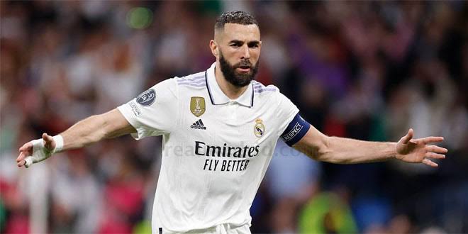 صورة كريم بنزيما يُفاجئ ريال مدريد بعد عرض الدوري السعودي