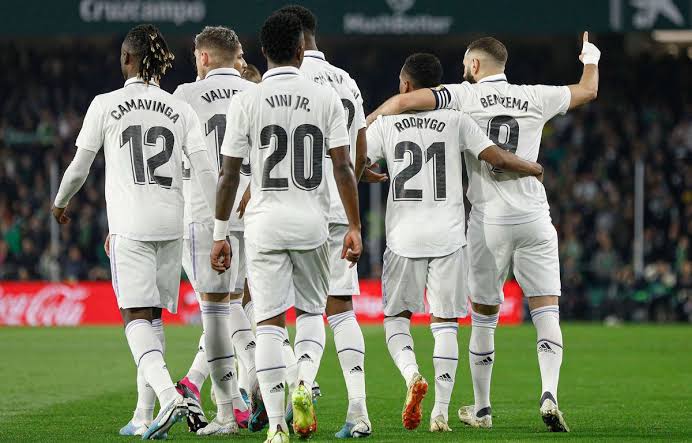 صورة بنزيما أساسي.. تشكيل ريال مدريد المتوقع أمام برشلونة في كأس ملك إسبانيا 
