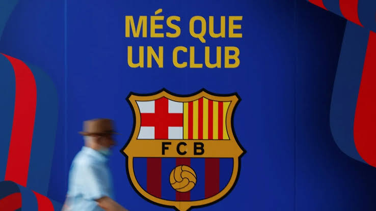 صورة هل يخطط برشلونة لعودة لاعبه السابق؟ 