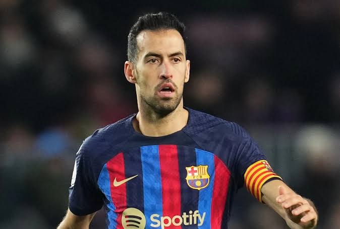 صورة بوسكيتس يُعلق على الفرق بين برشلونة وريال مدريد بالدوري الإسباني 