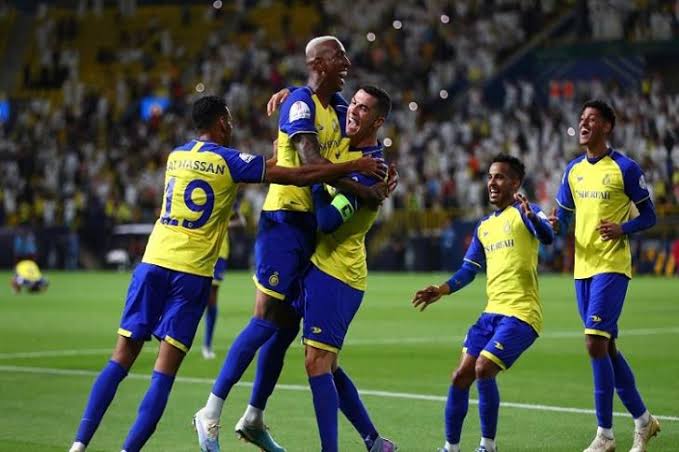 صورة مدرب ريال مدريد يقترب من الدوري السعودي 