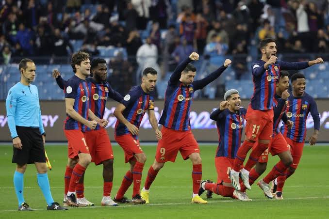 صورة التشكيلة المتوقعة لبرشلونة أمام بيتيس 