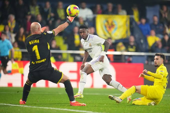 صورة أنشيلوتي يُعلن قائمة ريال مدريد لمواجهة فياريال في الليجا 