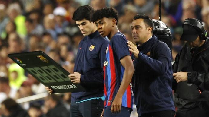 صورة موهوب برشلونة يدخل التاريخ 