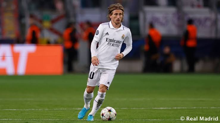 صورة تفاصيل تجديد عقد لوكا مودريتش مع ريال مدريد 
